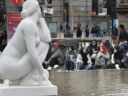 Turistas en Barcelona.