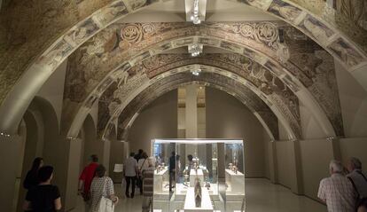 Las pinturas murales de la sala capitular de Sijena, unas obras que también están en litigio entre Aragón y Cataluña.