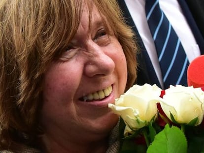 A Nobel bielorrussa Svetlana Alexievich, nesta quinta-feira em Minsk.