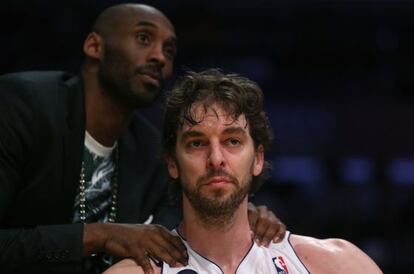 Kobe Bryant y Pau Gasol.