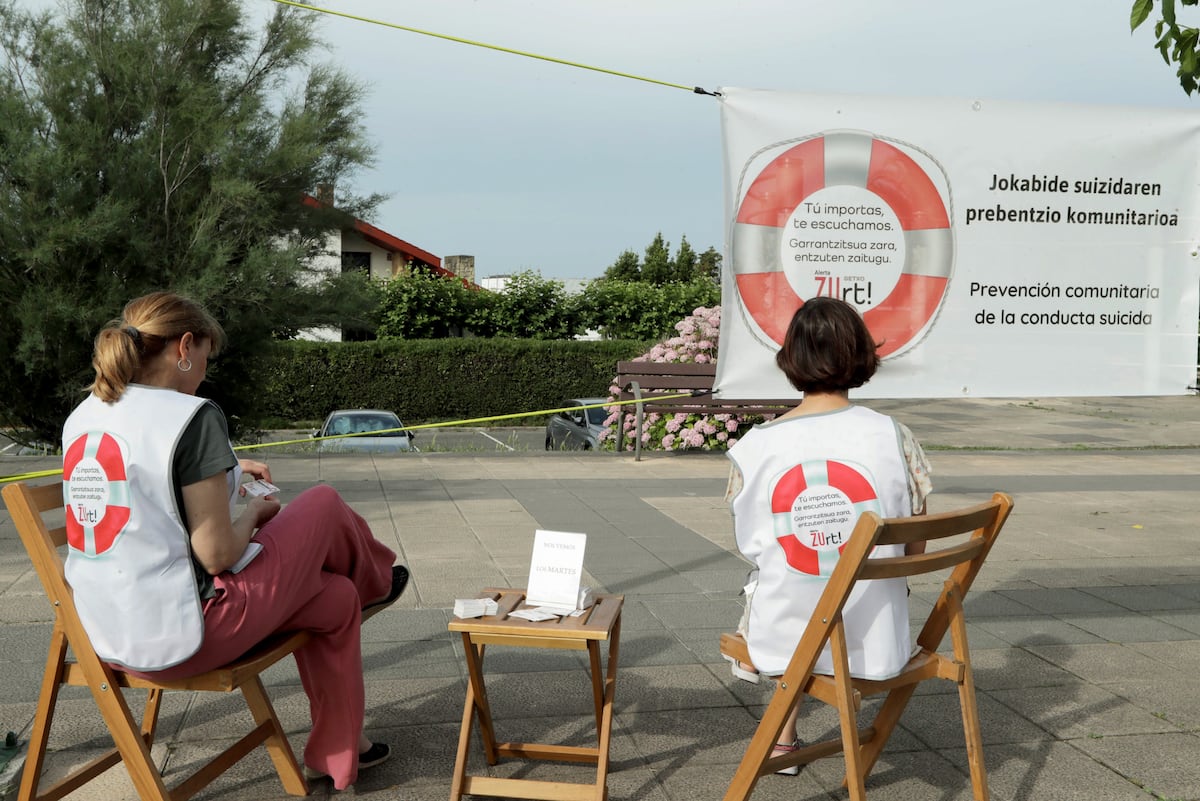 Vigilar el sitio donde se suicidó mi hija: voluntarios de Bizkaia protegen un espacio natural donde las personas se quitan la vida