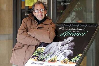 El director Santiago Carlos Oves, durante la presentación madrileña de <i>Conversaciones con Mamá</i>.