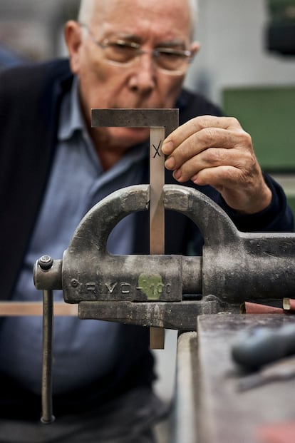 El taller de Casanovas se ha dedicado durante medio siglo a trabajar sobre las piezas de otros artistas. 