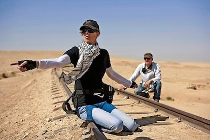 La cineasta Kathryn Bigelow, durante el rodaje de 'En tierra hostil'