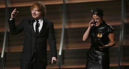 Ed Sheeran e Amy Wadge, compositores de 'Thinking out loud'.