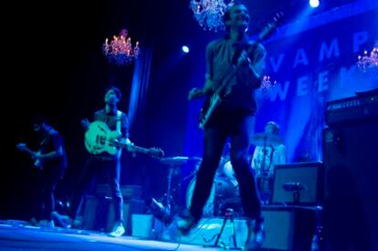 El grupo musical Vampire Weekend, que actuará en el Festival de Benicàssim, durante un concierto en Madrid.