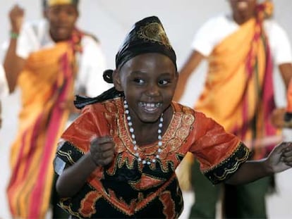 Un coro de niños africanos en Atocha