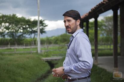 Alberto Ammann interpreta a Pacho Hernández.