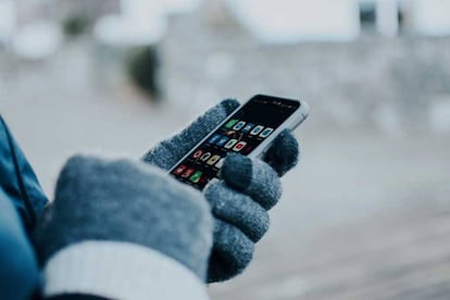 Uso de smartphone con guantes