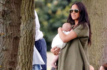 Meghan Markle con su hijo Archie, este miércoles durante un torneo de polo.