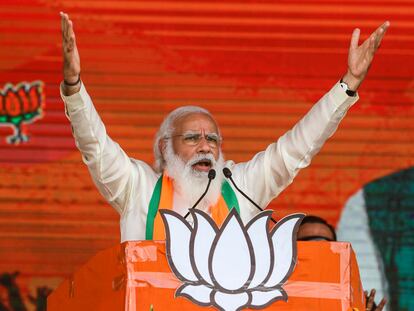 El primer ministro de la India, Narendra Modi, durante un mitin electoral en Calcuta, en marzo.