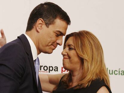 Pedro S&aacute;nchez y Susana D&iacute;az, durante un desayuno informativo.