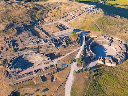 Vista de dron del Parque Arqueológico de Segóbriga (Cuenca). Imagen cedida por Pedro V. Arribas.