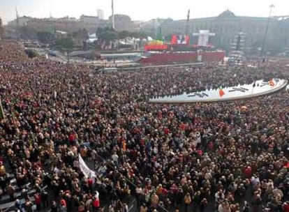 Acto litúrgico <i>Por la familia crisitiana</i> en la plaza de Colón de Madrid presidido por el cardenal de Madrid, Antonio María Rouco.