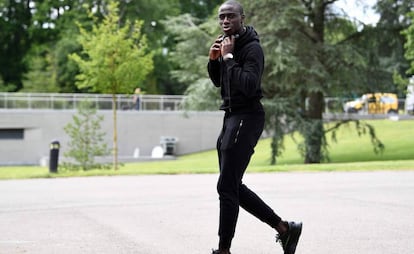 Ferland Mendy en Clairefontaine, lugar de concentración de Francia.