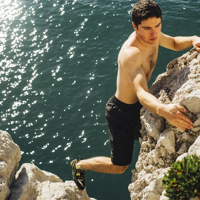 Avi Wine, un joven estudiante israelí afincado en Gibraltar, que cada día escala los acantilados del Peñón.