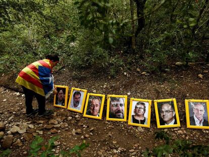 Cadena humana a favor dels presos, dissabte a Montserrat.