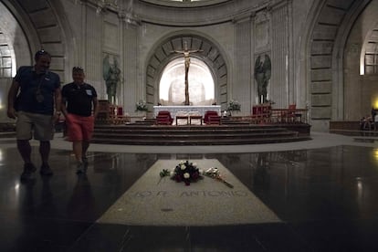 Tumba de José Antonio Primo de Rivera en el Valle de Cuelgamuros, en 2018.