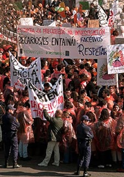 Manifestación de becarios de investigación en Madrid en 2001.