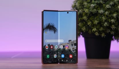 Frontal de un teléfono Samsung Galaxy Z Fold