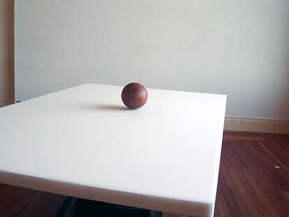<i>Global culture</i> (2004-2005), pieza de Serge Spitzer que se expone en el museo berlinés Martin-Gropius-Bau.