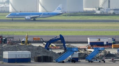 El lugar donde fue encontrada la bomba en el aeropuerto.