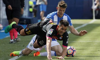 Jurado cae ante Adrián Marín.