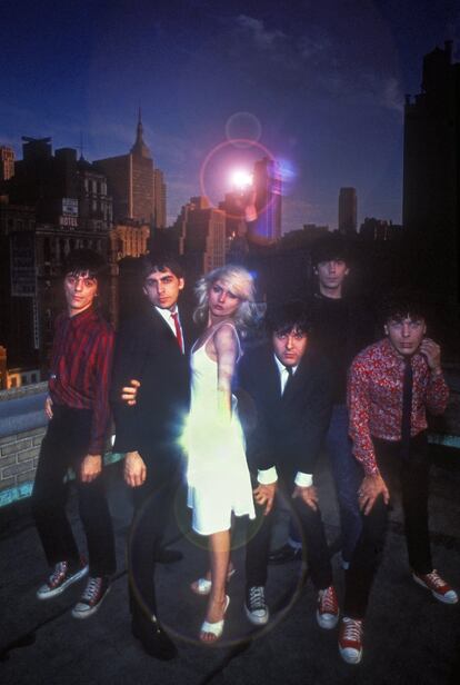 El grupo Blondie, en una foto de las sesiones para el disco 'Parallel Lines', de 1978.