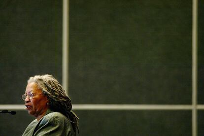 Toni Morrison, durante su intervención en la Feria del Libro de Guadalajara.