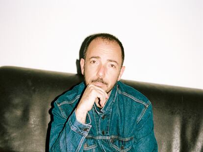 El productor y distribuidor Jaume Ripoll posa en exclusiva para ICON con ropa LEVI’S.