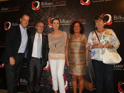 Uno de los grupos con representación municipal, asistentes a la fiesta de BilbaoCentro.