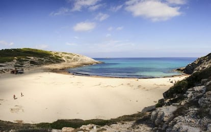 La mallorquina cala Torta, una de las joyas del parque natural de la Península de Llevant.