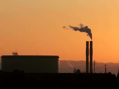 Una refinería en Rodeo, California.