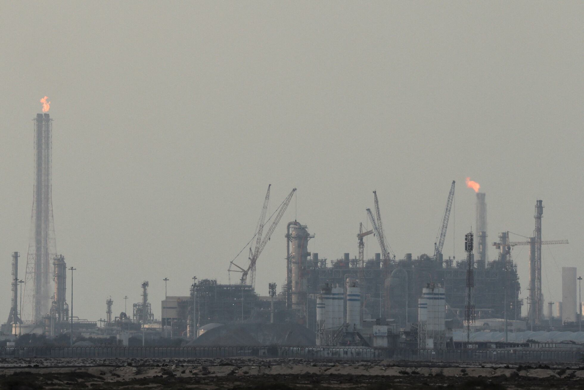 El gas se dispara otro 20% y el petróleo sigue al alza ante el aumento ...