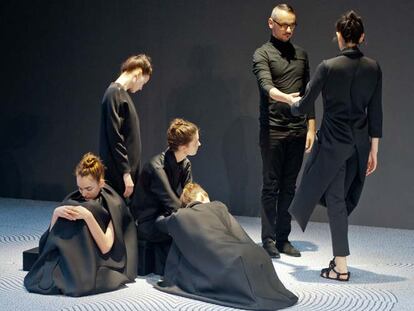 La oscura tragicomedia de Viktor & Rolf en su 20 aniversario