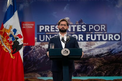 El presidente de Chile, Gabriel Boric, durante la rueda de prensa tras los resultados.