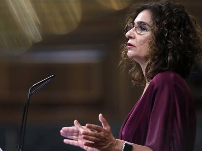 La ministra de Hacienda, María Jesús Montero, durante una intervención en el Congreso. 