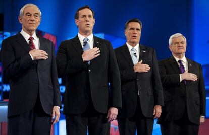 Ron Paul, Rick Santorum, Mitt Romney y Newt Gingrich.