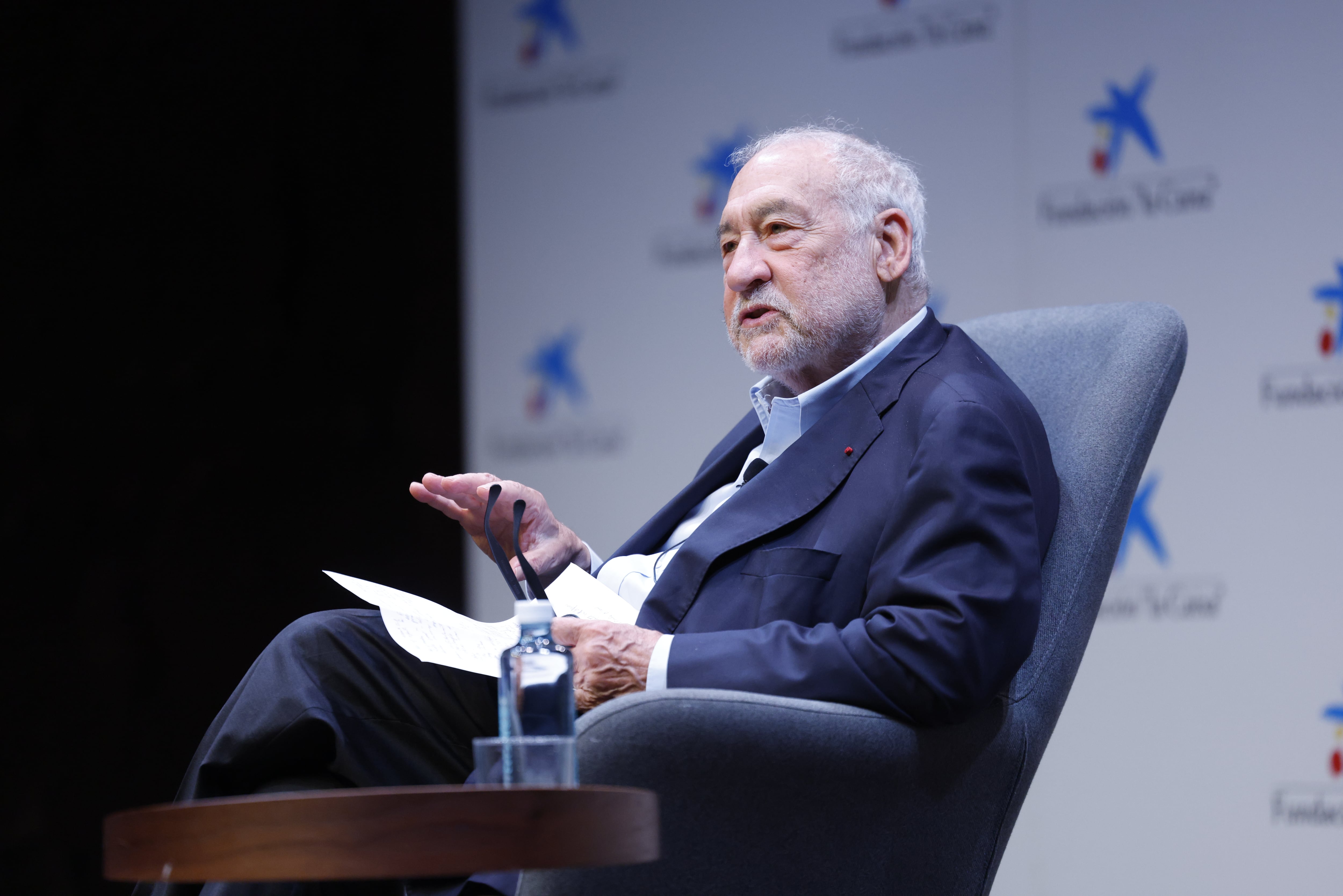 Joseph Stiglitz, sobre la amenaza de la desinformación para las democracias: “No puede haber una economía sana sin certezas”