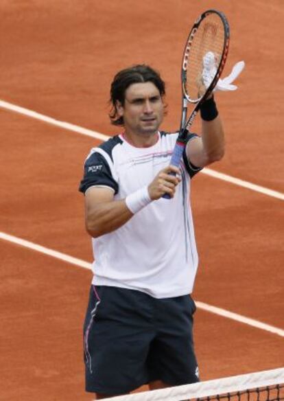 Ferrer aplaude al público tras su victoria ante Granollers.