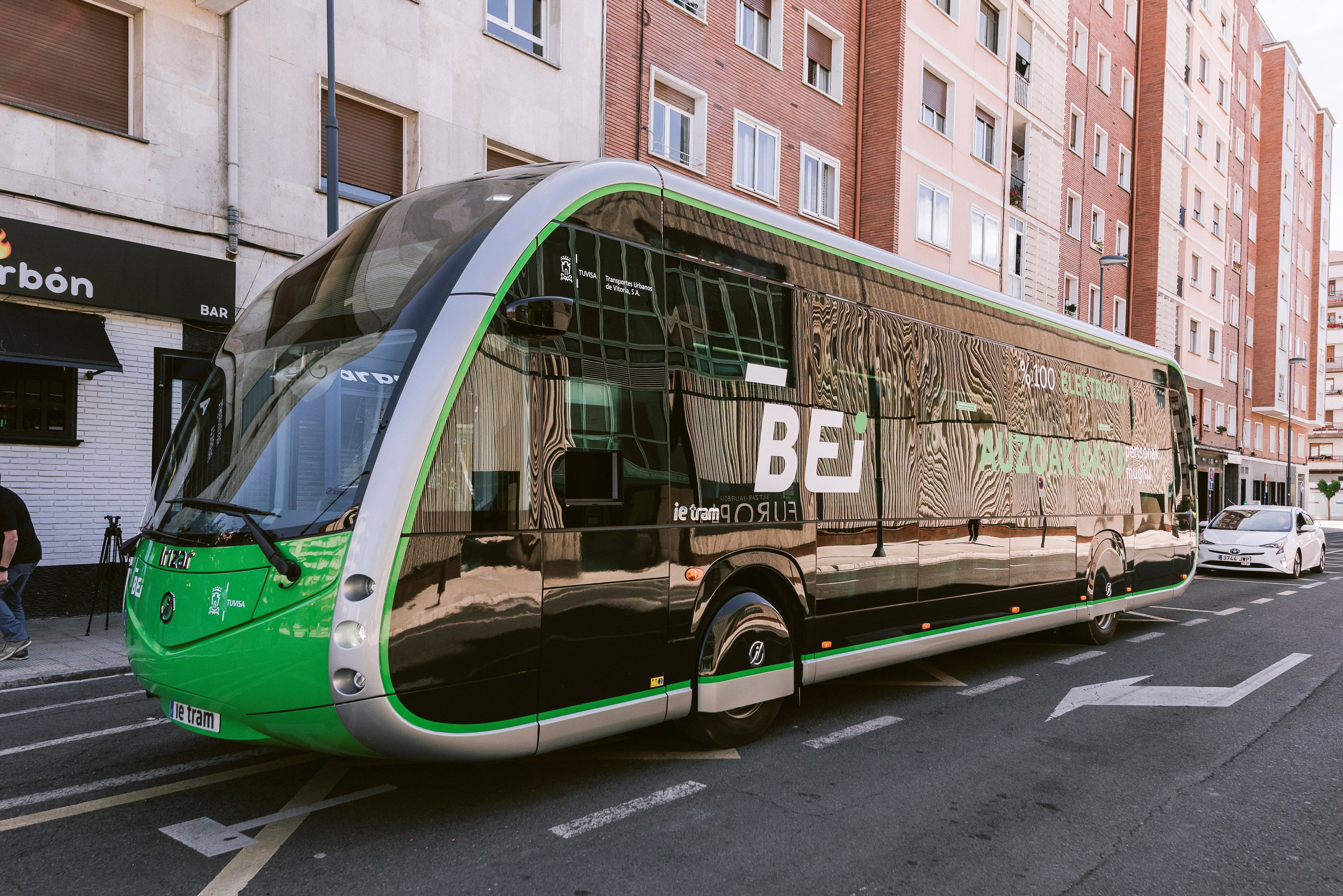 El calvario de un alcalde que ha acabado siendo uno de los mayores éxitos del transporte público en Euskadi