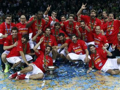 España festeja el Eurobasket de 2011.