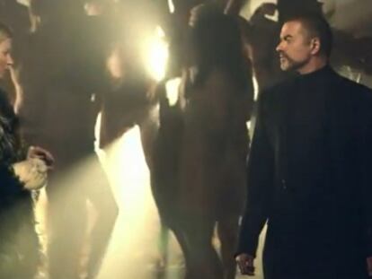 Fotograma del videoclip &#039;White light&#039; de George Michael.