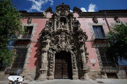 La fachada churrigueresca del Museo de Historia de Madrid.