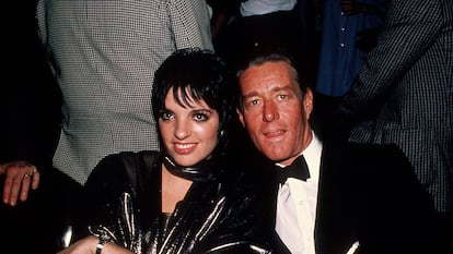 Liza Minelli com Halston em 1982.