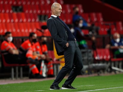 Zidane, el pasado jueves durante el Granada-Real Madrid.