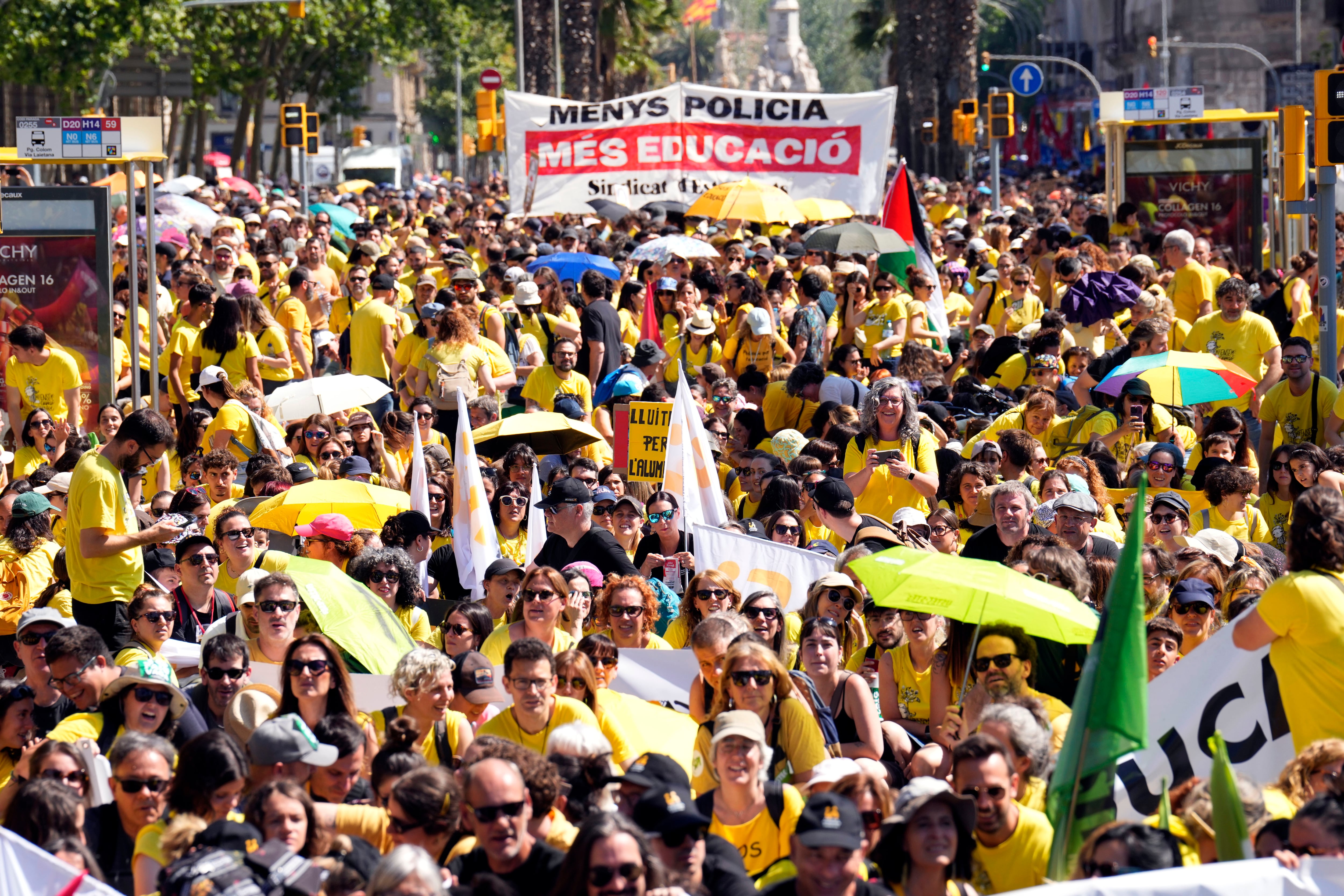 Ustec desconvoca las huelgas hasta el jueves, a la espera de la consulta al profesorado en Cataluña