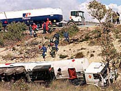 El camión siniestrado(en primer plano en la imagen).