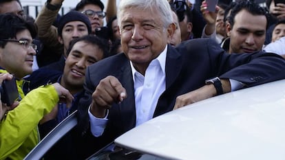 Andrés Manuel Lopez Obrador, depois de votar neste domingo.