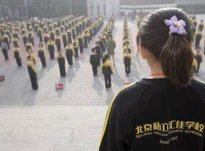 Estudiantes de primaria, en un centro escolar de Pekín.